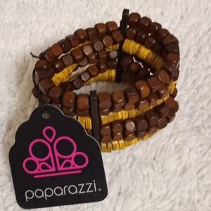 Fiji Fiesta Yellow and Brown strech bracelet